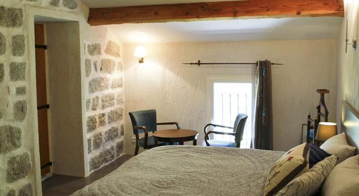Auberge U N'Antru Versu