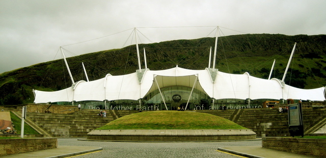Dynamic Earth