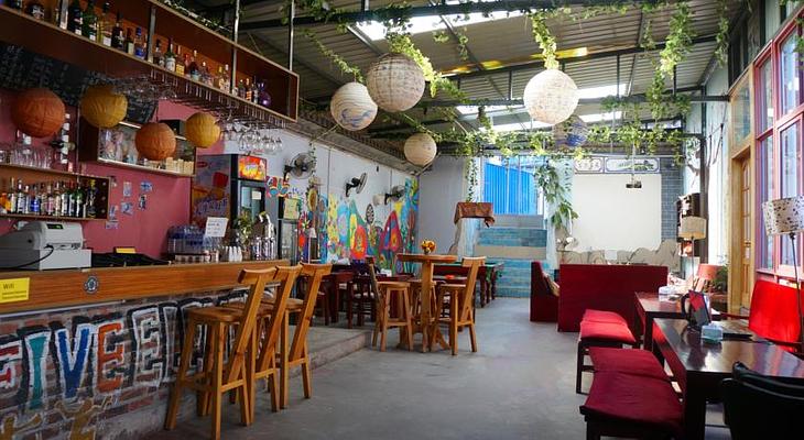 Dali Five Elements Hostel