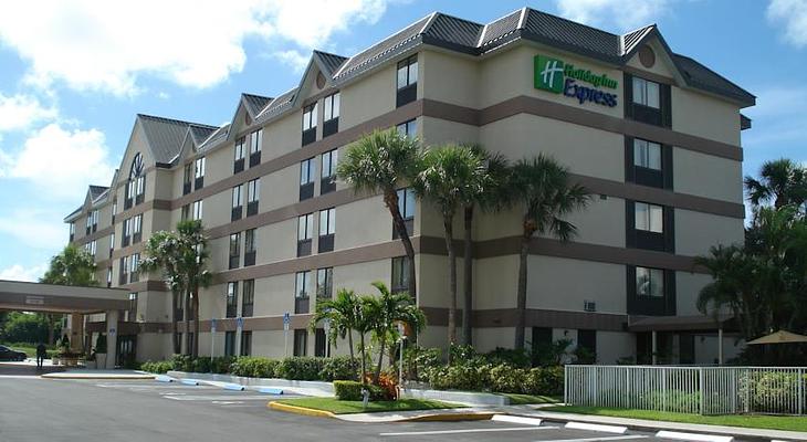Holiday Inn Express & Suites Ft. Lauderdale