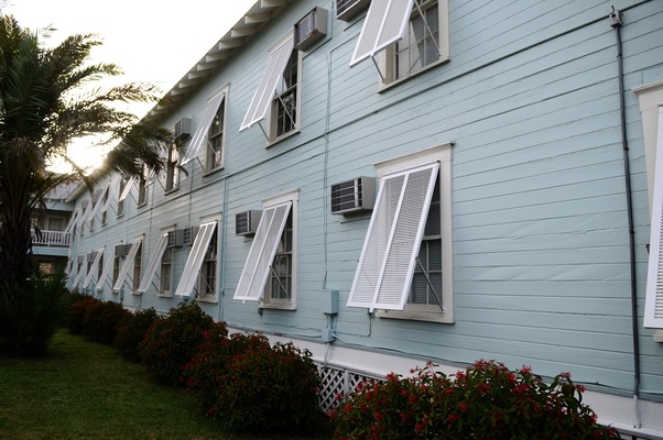 Tarpon Inn