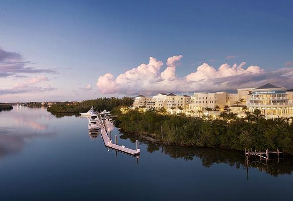 Wyndham Grand Jupiter at Harbourside Place