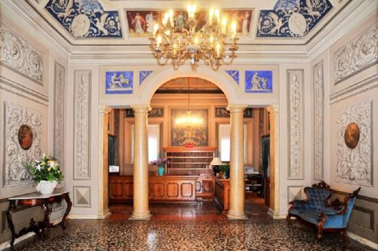PHI Hotel Canalgrande