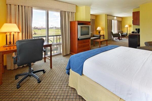 Holiday Inn Express & Suites Trincity Trinidad Airport