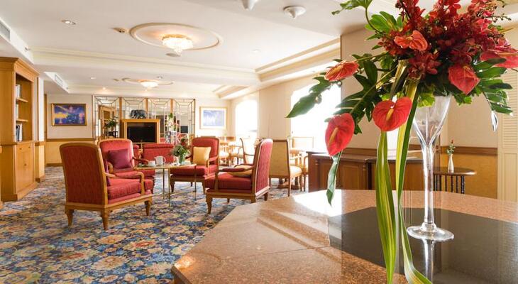 Montien Riverside Hotel