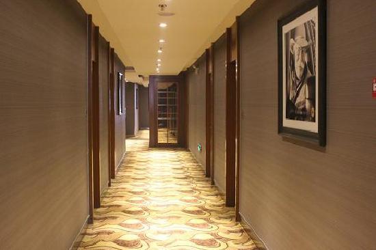 Super 8 Hotel Urumqi Mei Hao