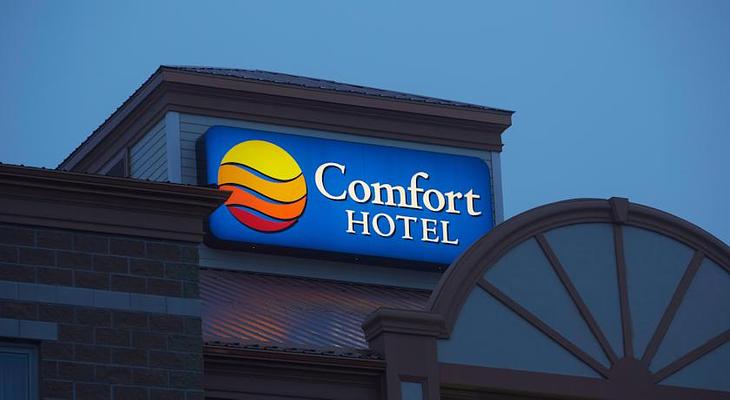 Comfort Hotel Bayer's Lake