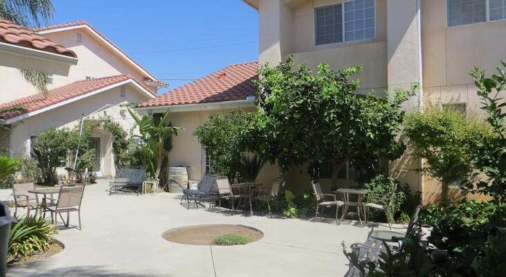 Garden Inn and Suites