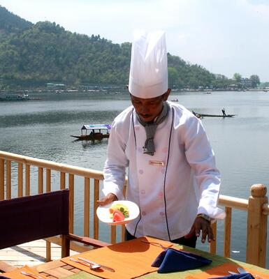 Sukoon Houseboat