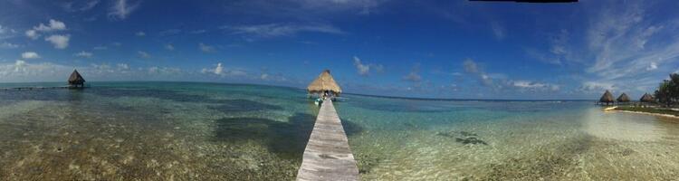 Glover's Atoll Resort