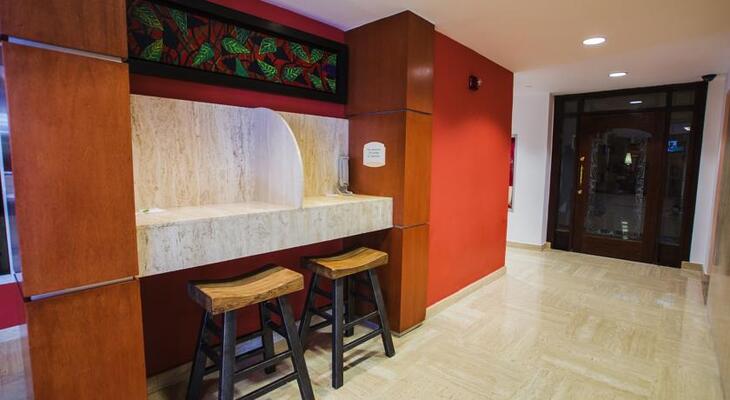 Courtyard San Juan Miramar