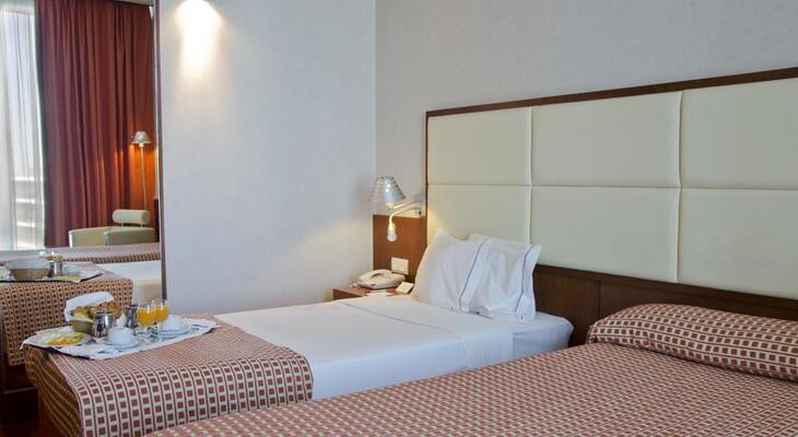 VIP Executive Arts Hotel