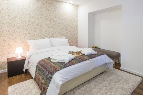 Tea 4 Nine Guest House & Bistro