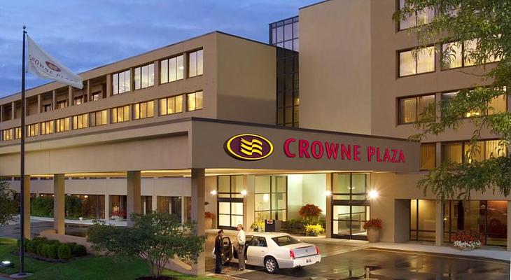 Crowne Plaza Indianapolis-Airport, an IHG Hotel