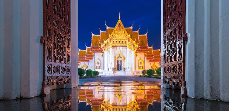 Wat Benchamabophit (The Marble Temple)