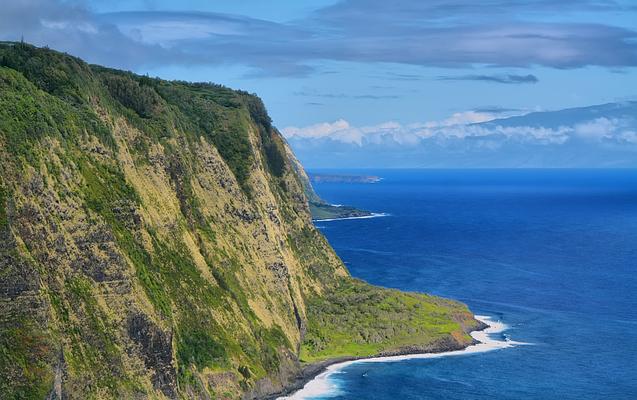 Waipio Valley Lookout