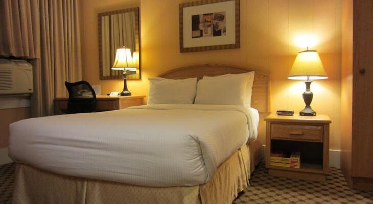 Days Inn by Wyndham Vancouver Downtown