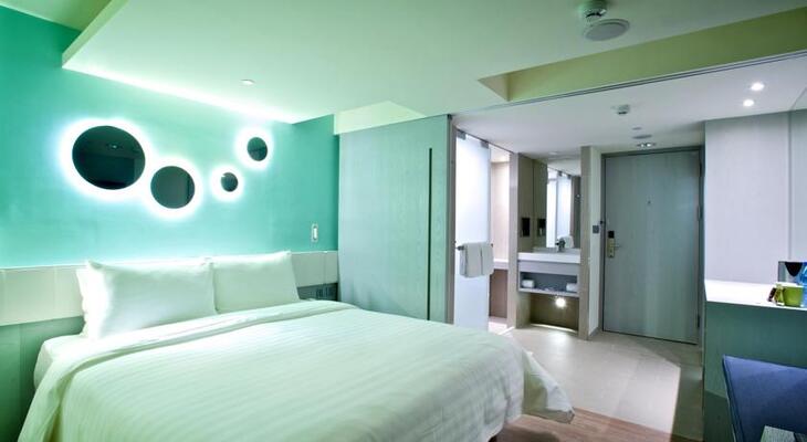 FX INN - Kaohsiung Zhonghua Road