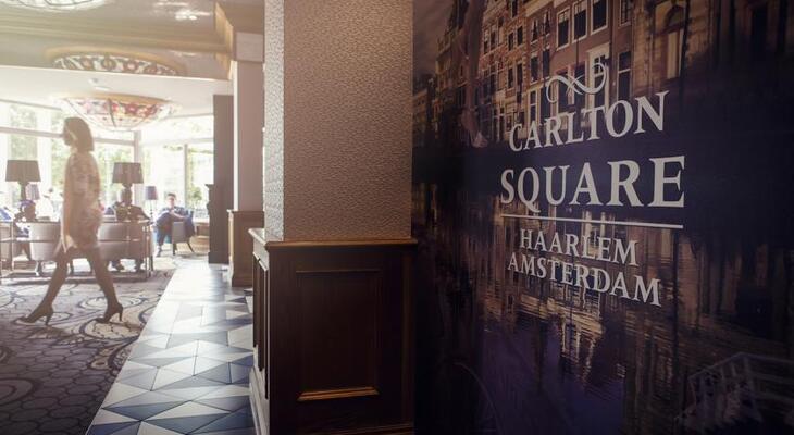 Carlton Square Hotel