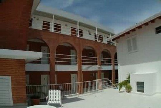 Hotel Palmas Del Sol