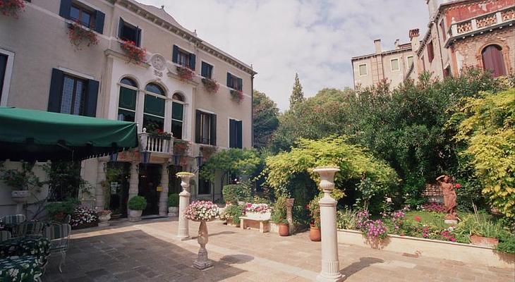 Pensione Accademia - Villa Maravege