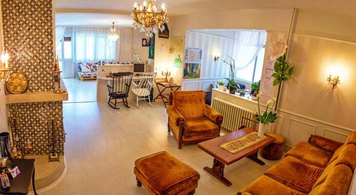 Lounge Hostel
