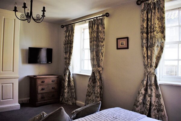 White Horse and Griffin