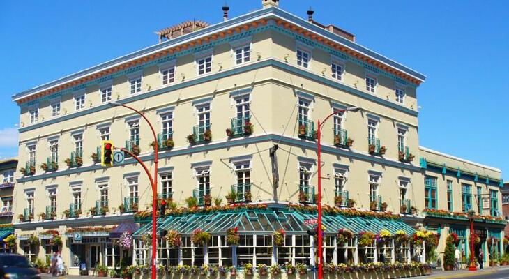 Swans Hotel & Brewpub