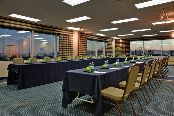 Doubletree by Hilton Halifax Dartmouth