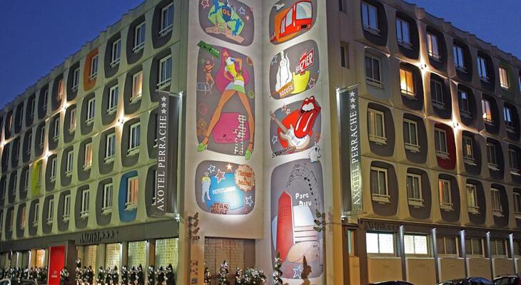Hotel Chromatics by HappyCulture