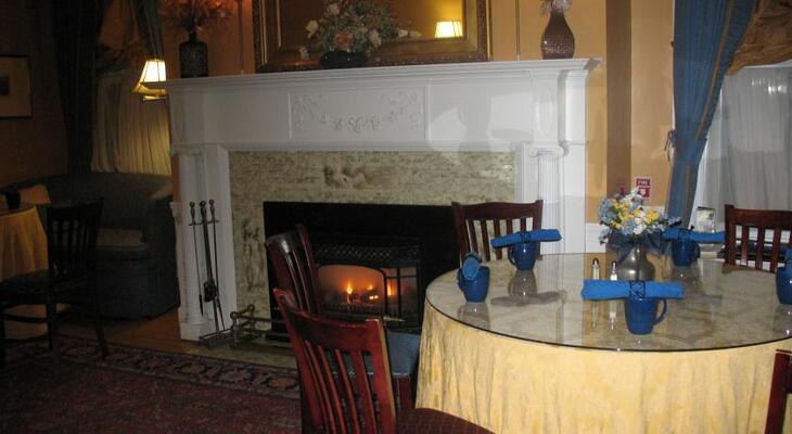 A Cambridge House B & B Inn
