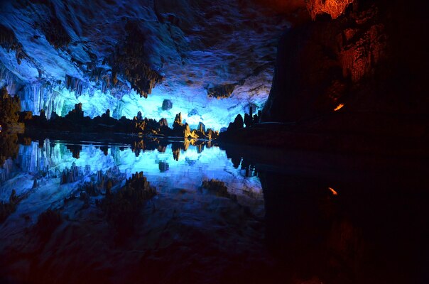 Reed Flute Cave (Ludi Yan)