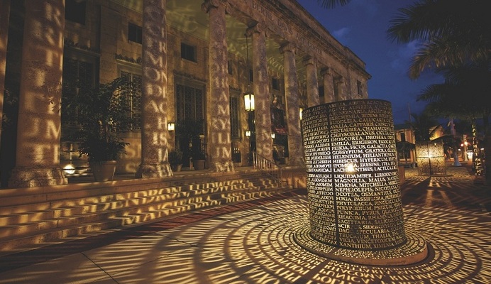 Sidney & Berne Davis Art Center