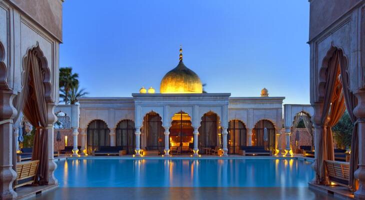 Palais Namaskar
