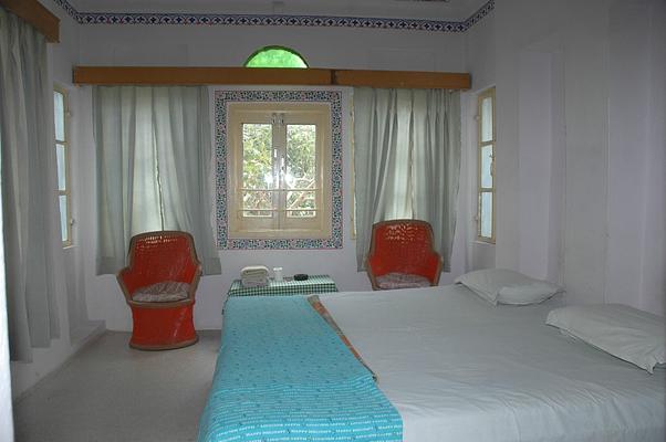 Jheel Guest House