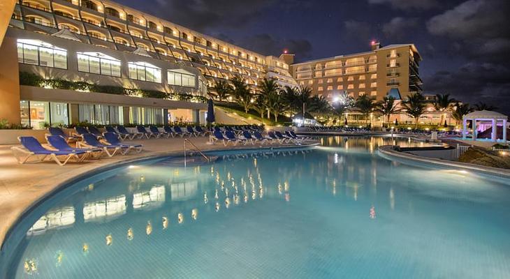 Golden Parnassus All Inclusive Resort & Spa Cancun