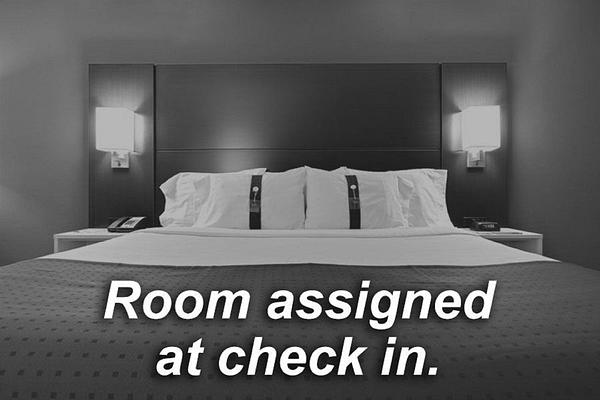 Holiday Inn Express & Suites Colorado Springs-First & Main, an IHG hotel