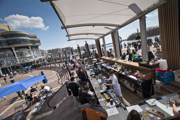 Tony & Joe's Seafood Place