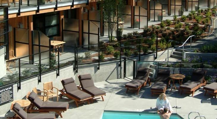 Brentwood Bay Resort & Spa