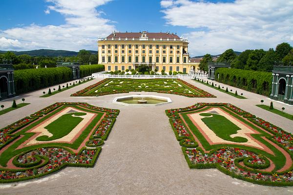 Schonbrunn  Palace