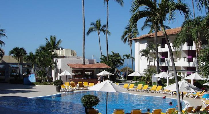 Crown Paradise Club All Inclusive Resort Puerto Vallarta