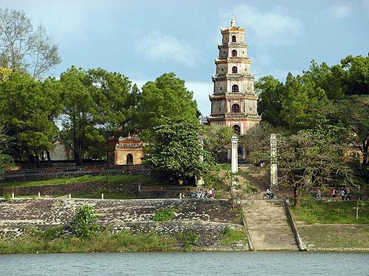 Thien Mu Pagoda