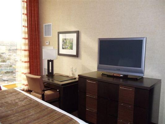 Eastside Cannery Casino & Hotel
