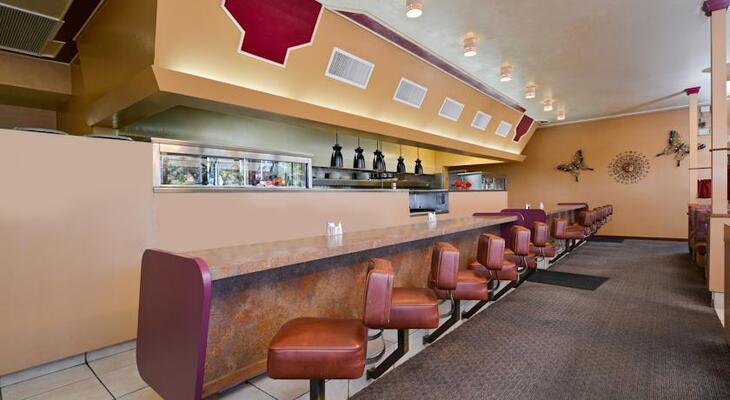 Best Western Royal Sun Inn & Suites