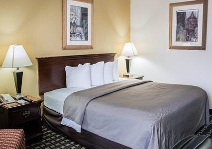 Comfort Inn & Suites Durham Near Duke University