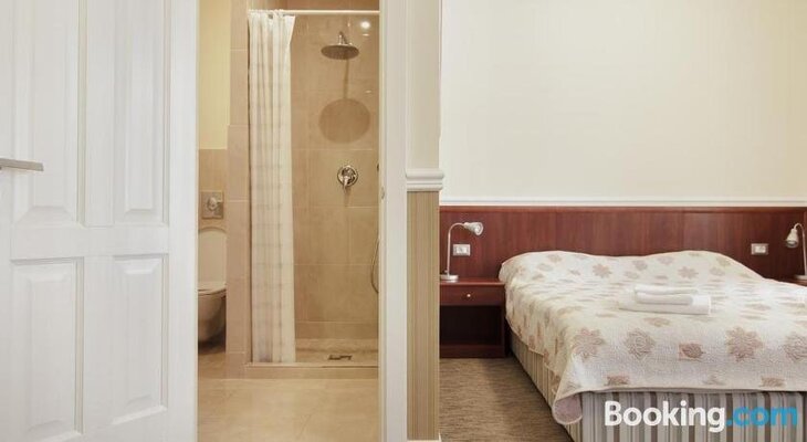 Hotel Consul