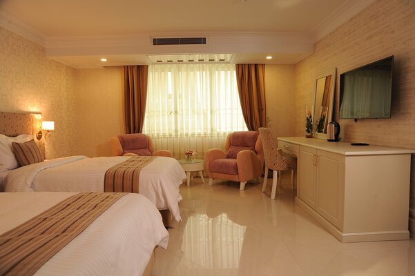 Simorgh Hotel