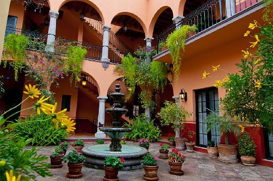 Antigua Capilla Bed and Breakfast