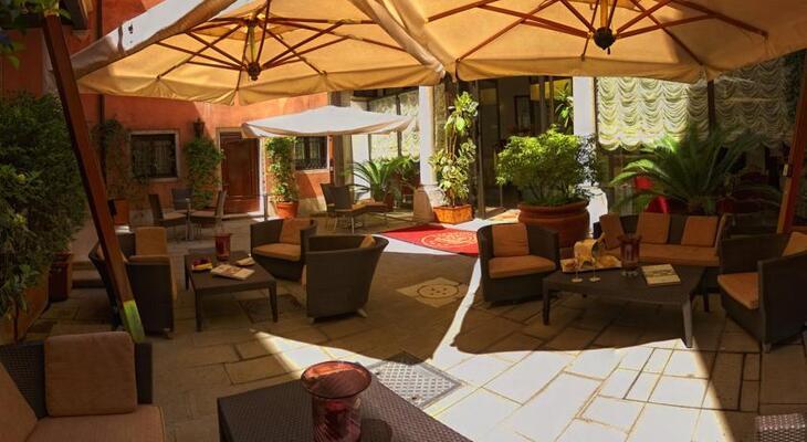 Liassidi Palace Hotel