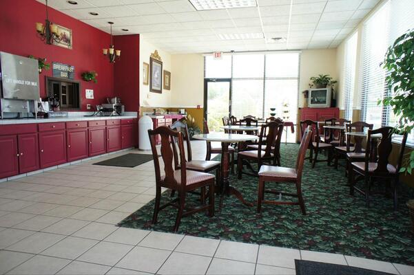 Lincoln Inn Hotel & Suites